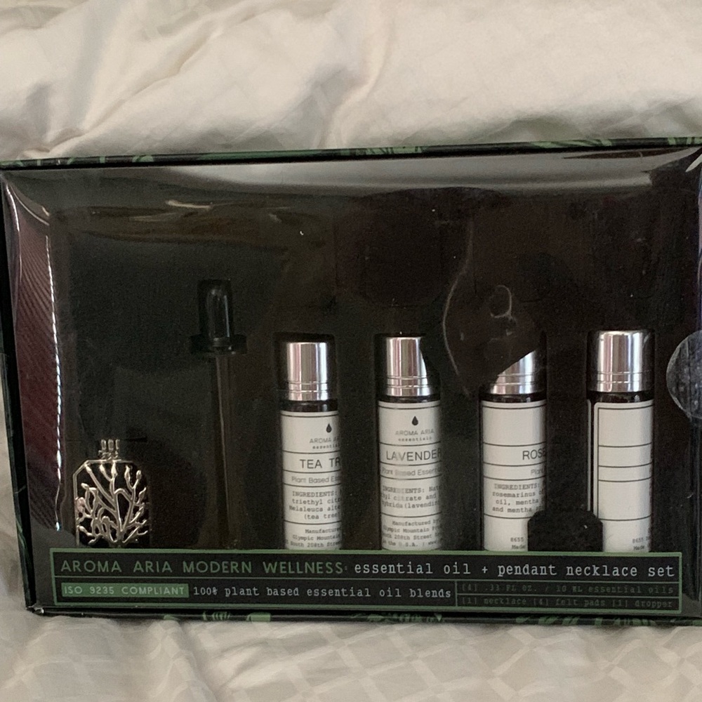Tree of life Aroma Aria Wellness oil pendant